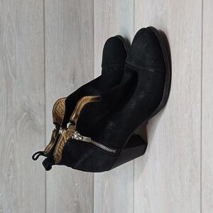 Officine Creative Women Ankle Suede Heels boots shoes sz 40/10